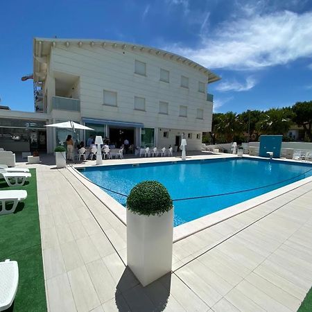 Elite Boutique Hotel Roseto Degli Abruzzi Exterior foto